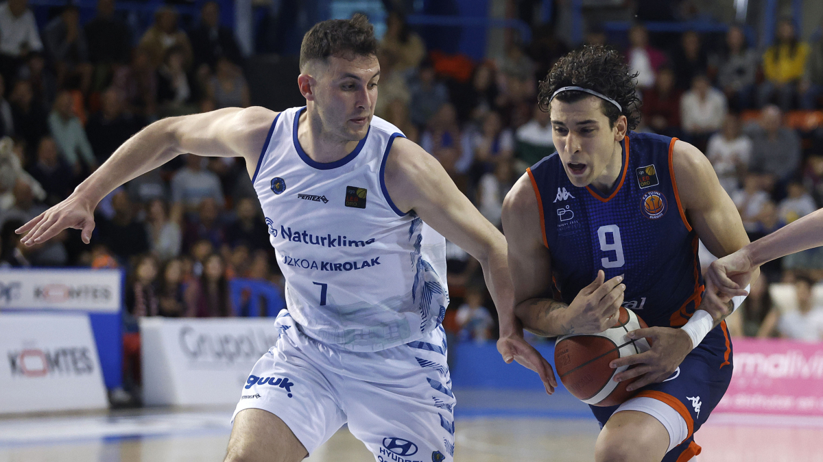 Imagen de Caio Pacheco durante un partido.