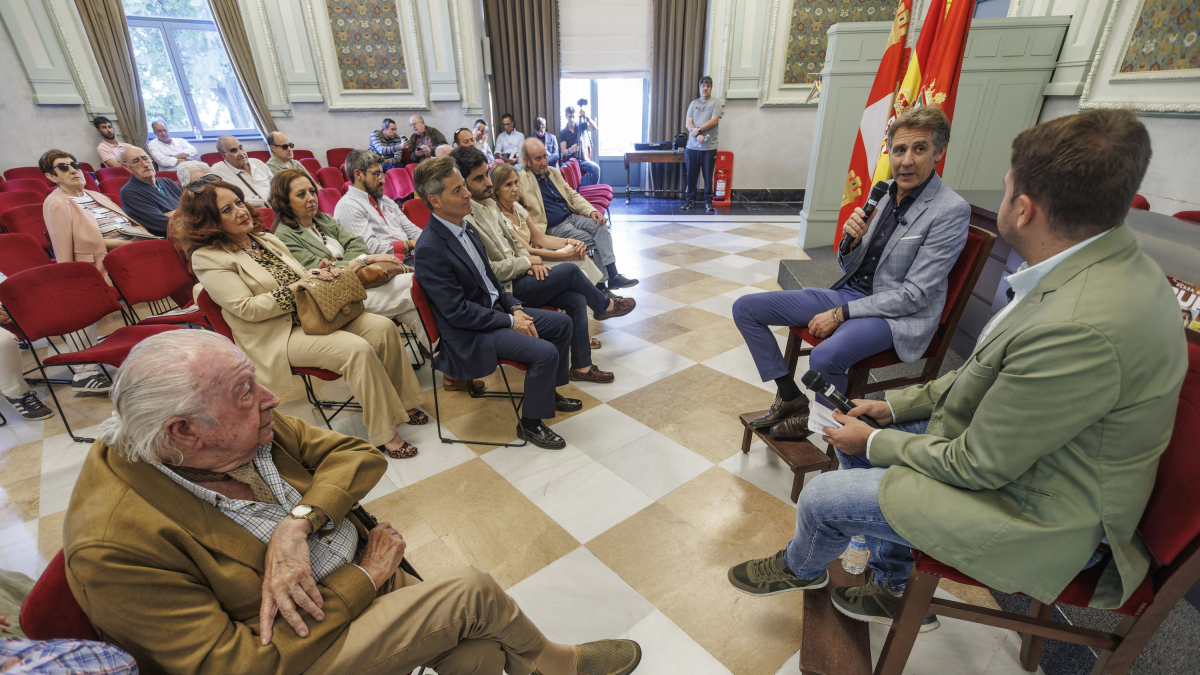 Encuentro con el rejoneador en la Sala Polisón este viernes.