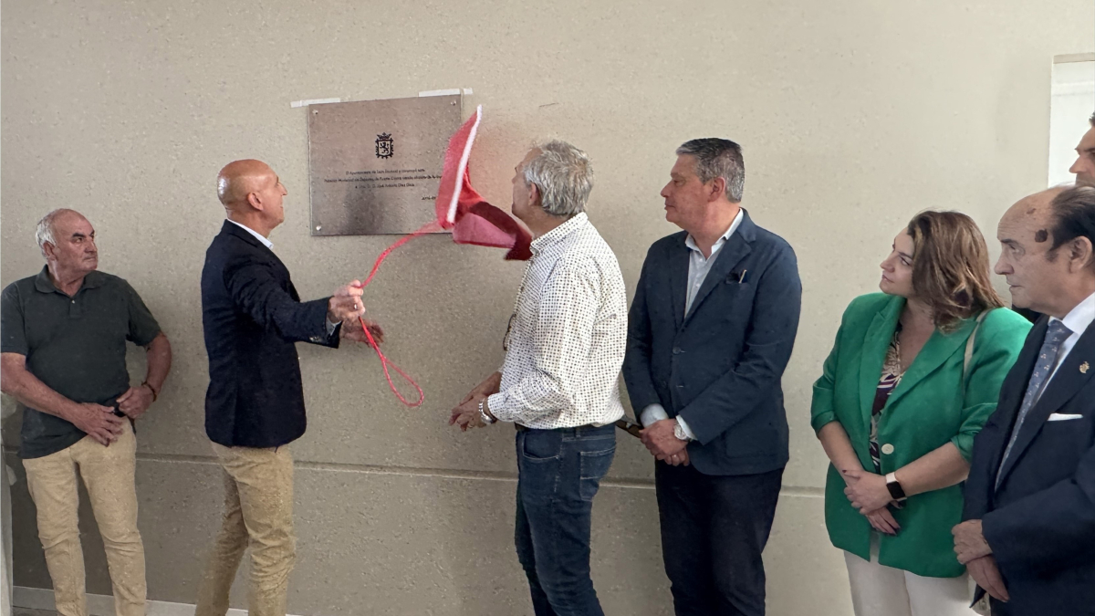 El alcalde de León inaugura el pabellón de Puente Castro tras una inversión de 2,3 millones