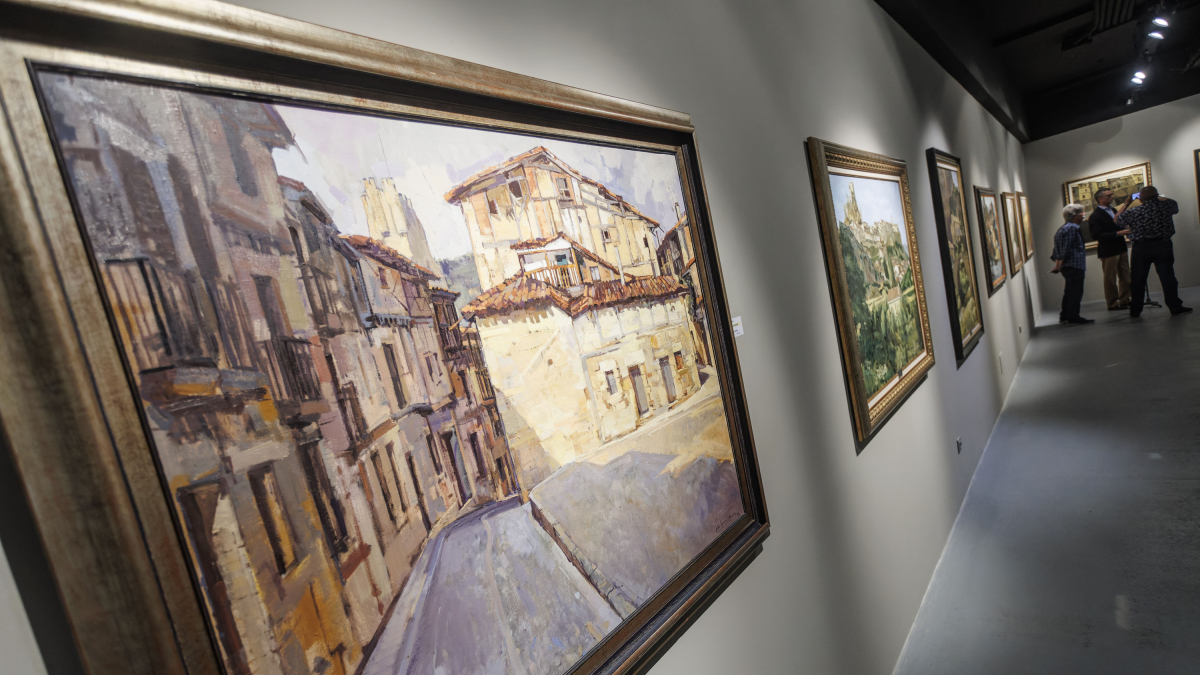 Exposición sobre el Concurso Nacional de Pintura Ciudad de Frías en la sala Círculo Solidario.