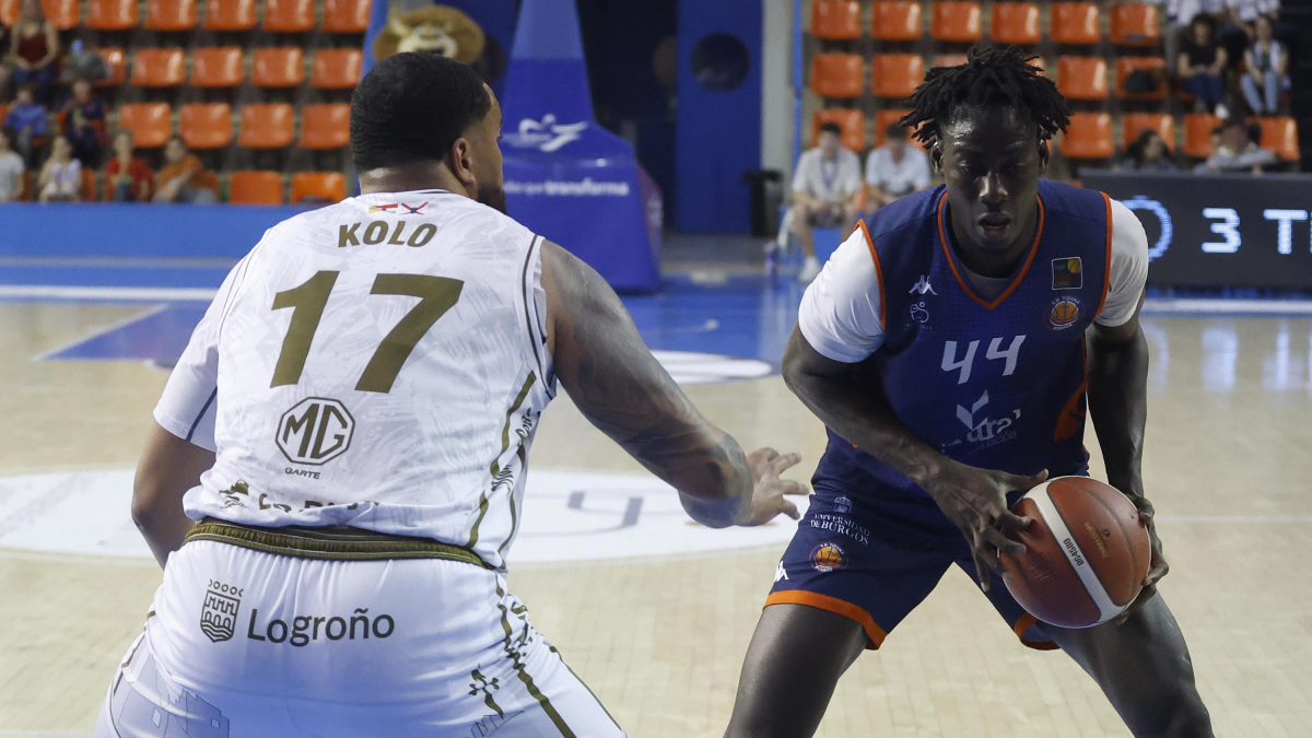 Abdou Thiam, durante un partido del Grupo Ureta Tizona Burgos.