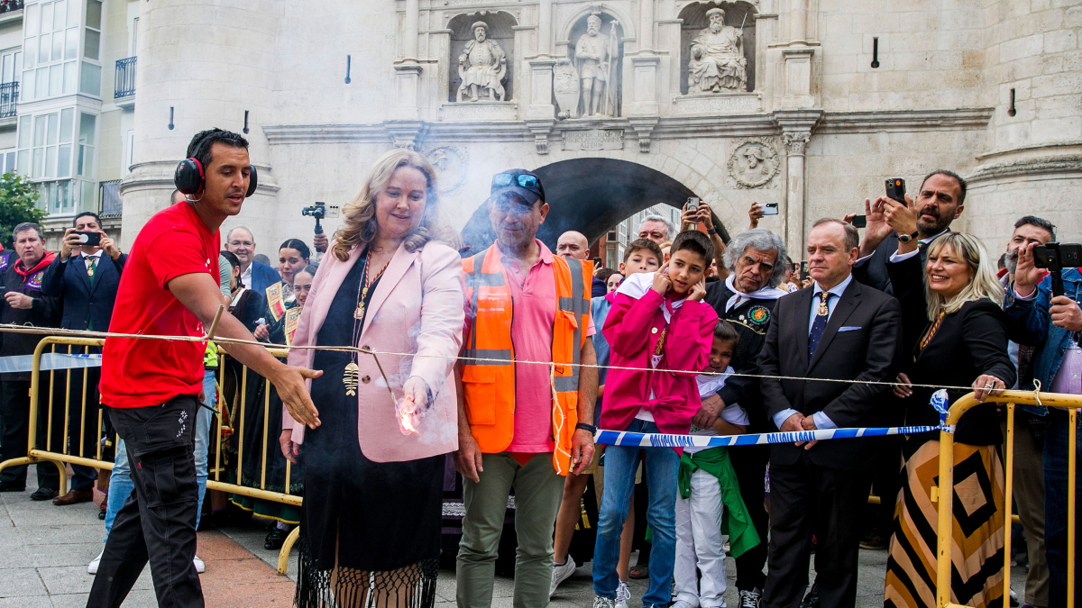 La mascletá gustó a los que disfrutaron de la fiesta de la pólvora