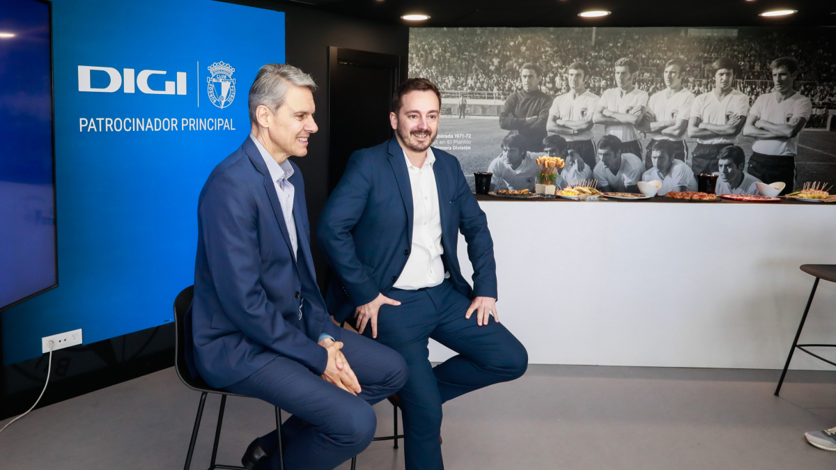 Alejandro Grandinetti y Daniel Campillo (Digi), en el estadio municipal de El Plantío.