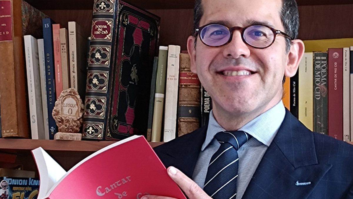 El filólogo e investigador Alfonso Boix Jovaní, Tizona de Oro 2024.