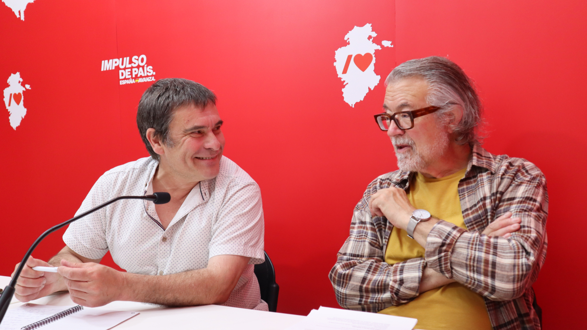 Jesús Puente y José María Romo, en la sede del PSOE de Burgos.