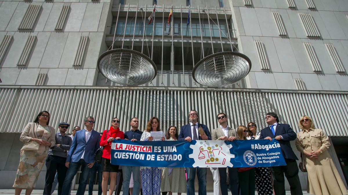 Concentración de abogados por el Día de la Justicia Gratuita.