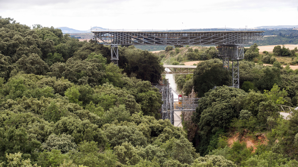 La sierra de Atapuerca esconde los secretos desde el principio en que los homínidos de hace más de 1,2 millones de años llegaron a este rincón de Europa.