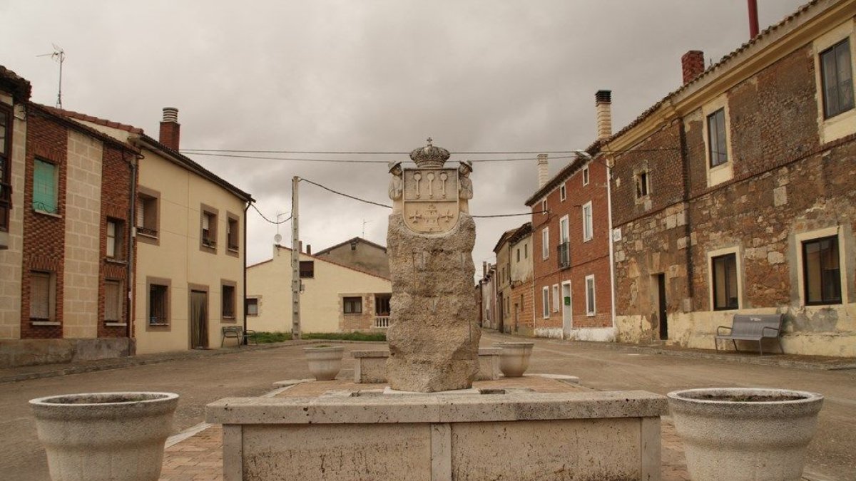 Vista de una calle de Padilla de Abajo.
