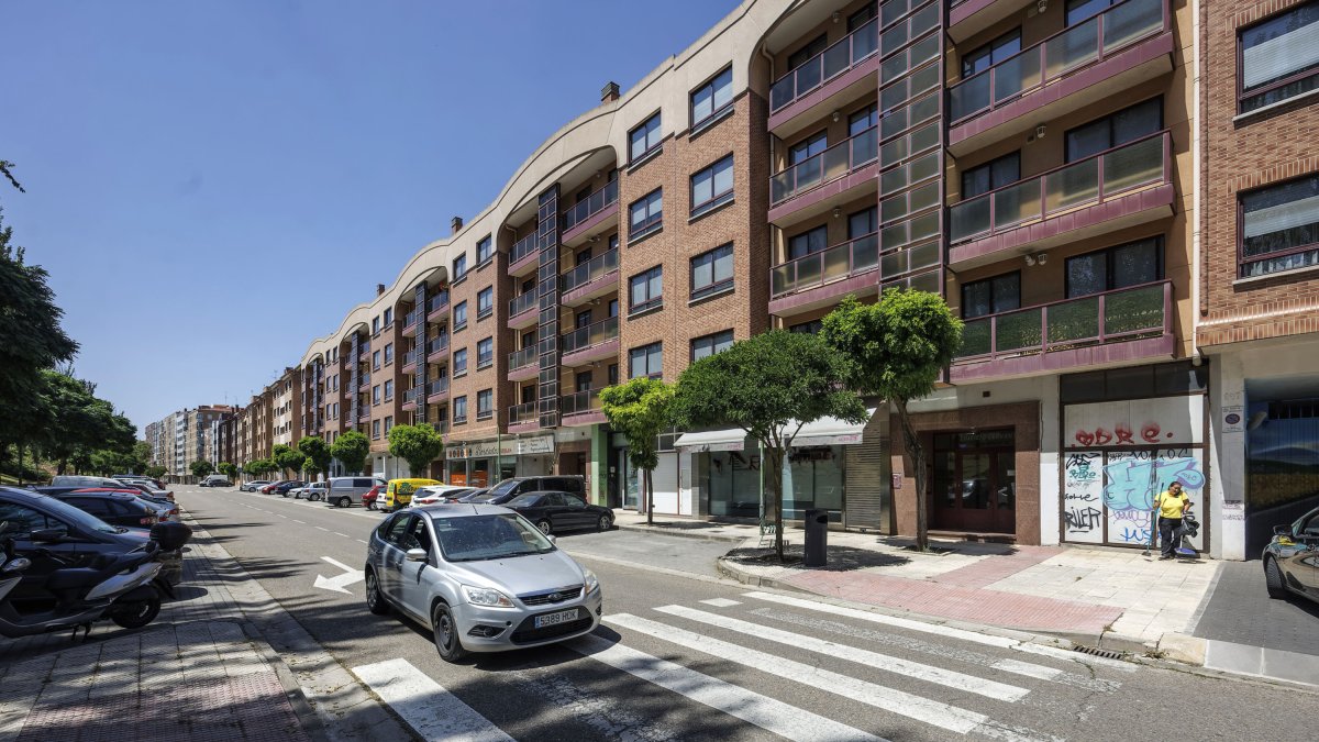 Los ladrones entraron a robar en una vivienda de la calle Cervantes el pasado mes de julio.