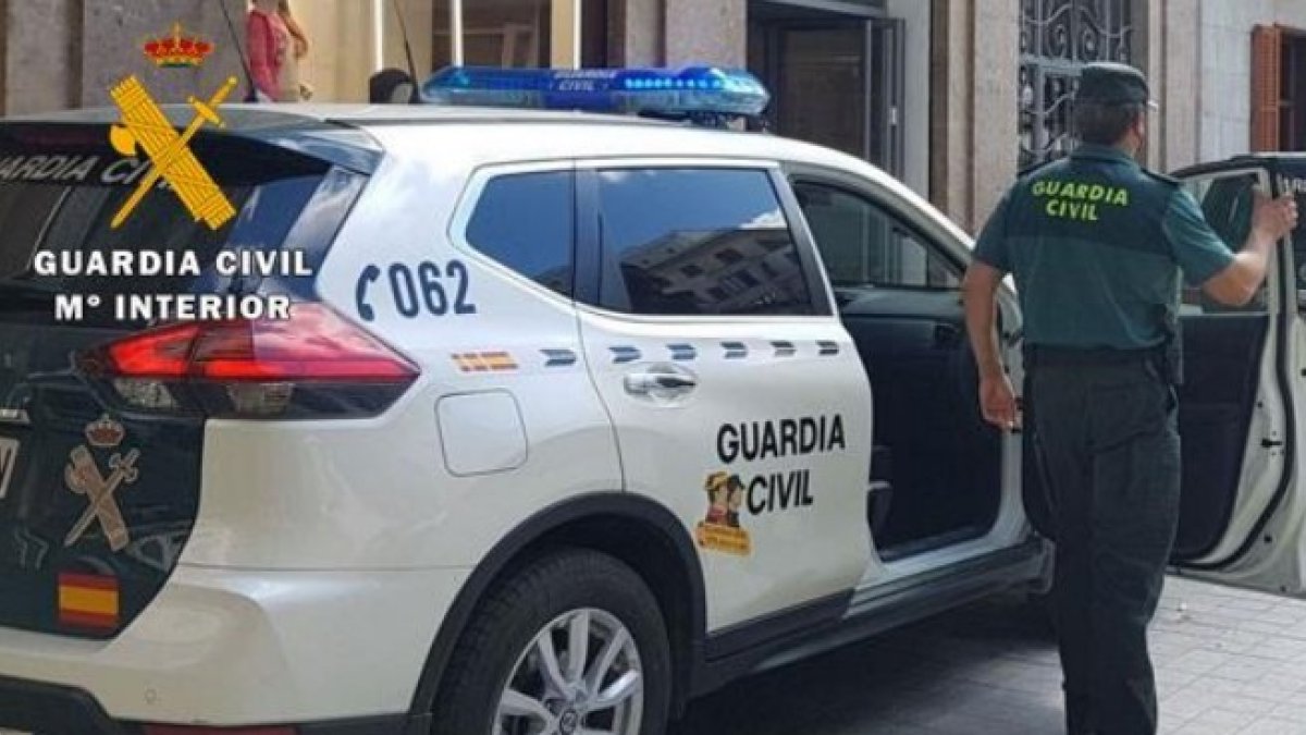 GUARDIA CIVIL. Archivo