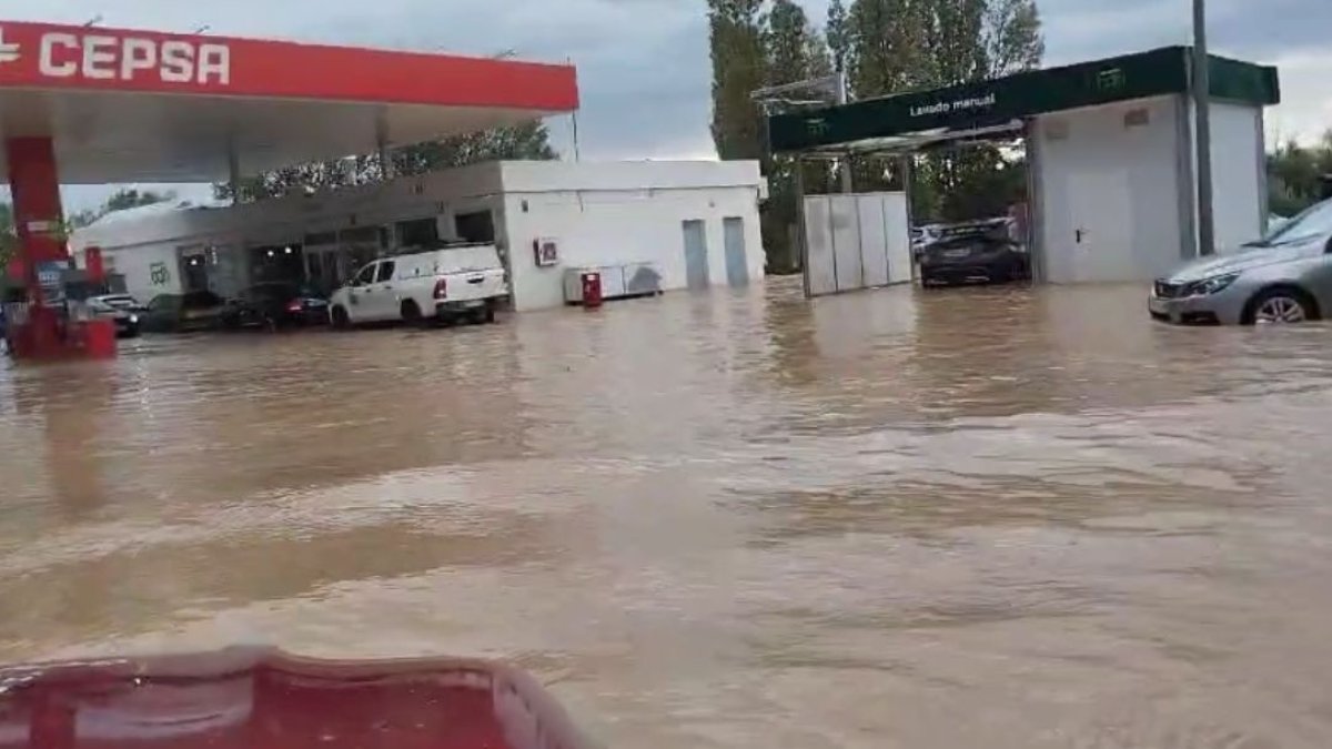 Imagen de la gasolinera de Castrillo de la Vega
