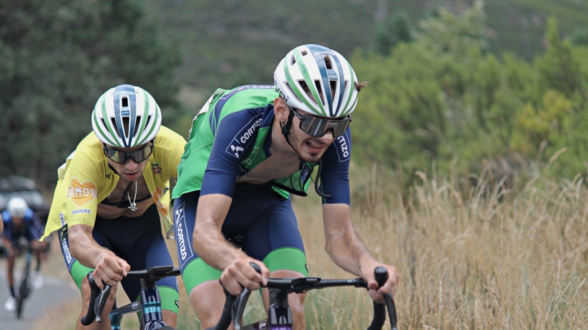 Marc Cabedo, ejerciendo de gregario en la Vuelta a Zamora.