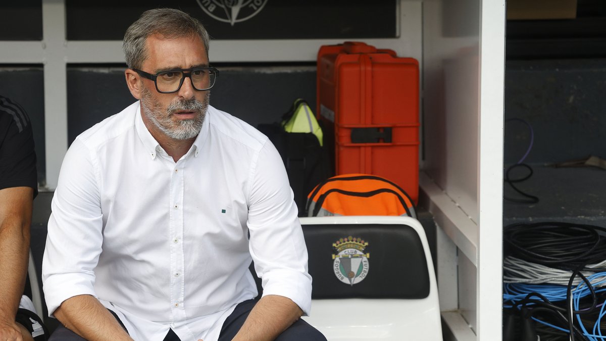 Jon Pérez Bolo, técnico del Burgos CF