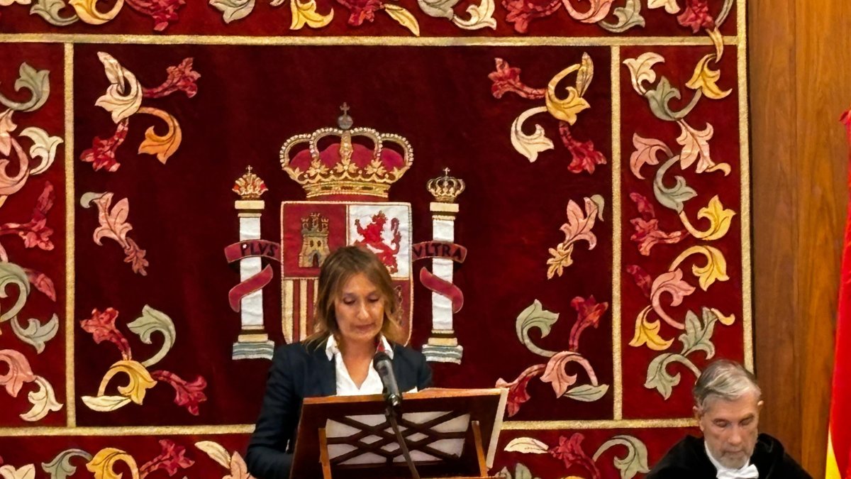La consejera de Educación de la Junta de Castilla y León, Rocío Lucas, este jueves en la apertura del curso académico de la Universidad de León
