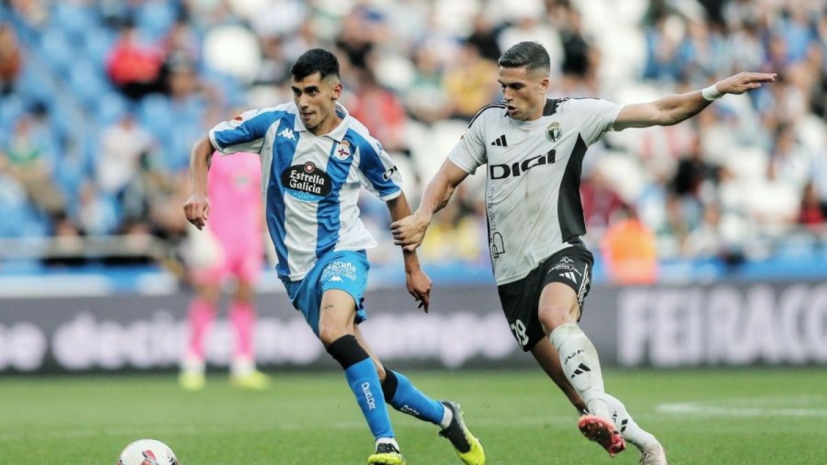 Imagen del partido entre el Depor y el Burgos CF.