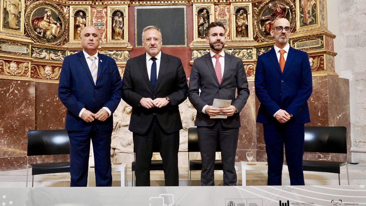 El presidente de las Cortes de Castilla y León, Carlos Pollán, inaugura la Jornada sobre ‘La Controversia de Valladolid’, organizada por la Universidad Europea Miguel de Cervantes en colaboración con la Fundación de Castilla y León.