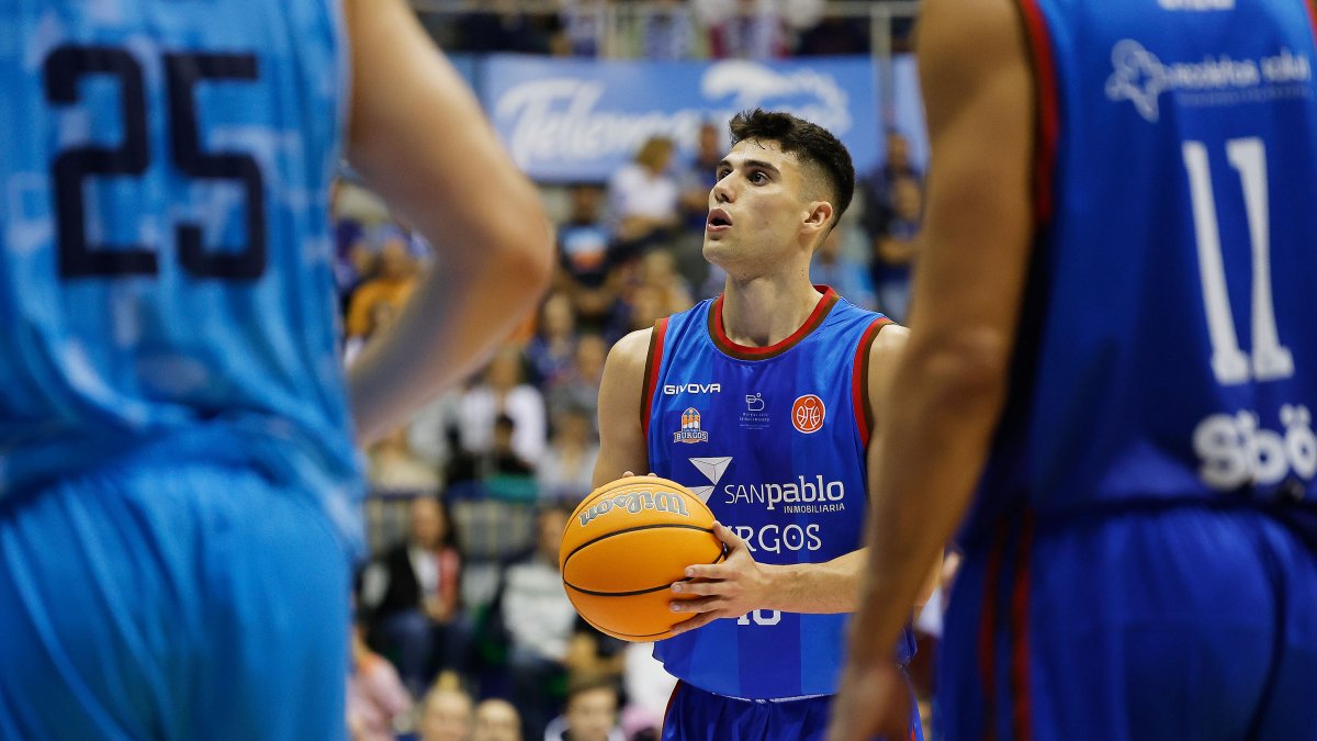 Gonzalo Corbalán, durante el partido contra Palencia.