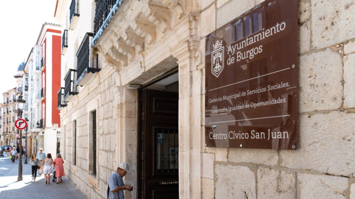 La sede la gerencia comparte espacio con el centro cívico de San Juan