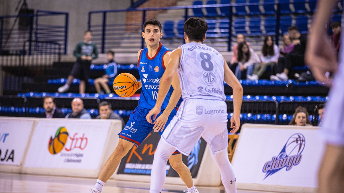 Corbalán, durante el partido de ayer.