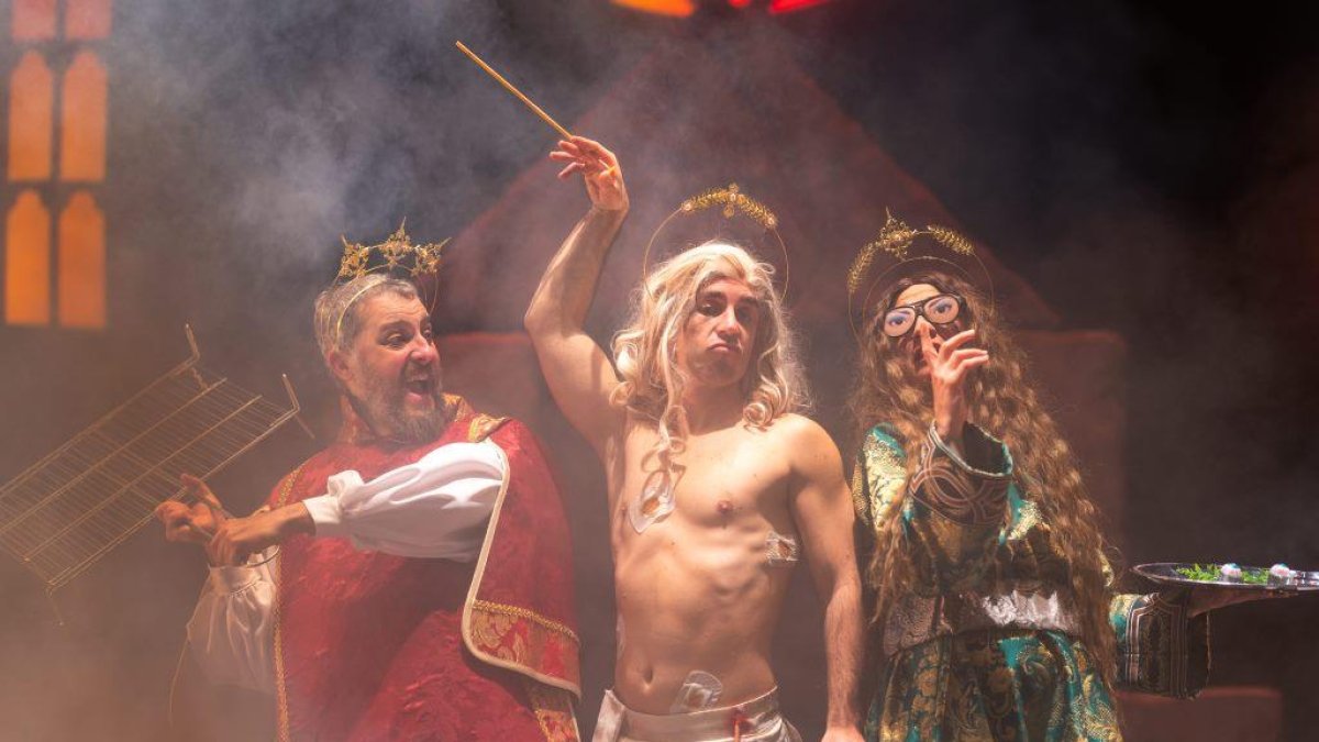 Representación de 'Como una Catedral', de Atópico Teatro, en Burgos.