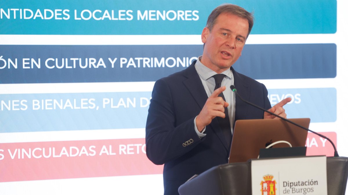 El presidente de la Diputación de Burgos, Borja Suárez, ha presentado el proyecto de presupuesto para 2025.