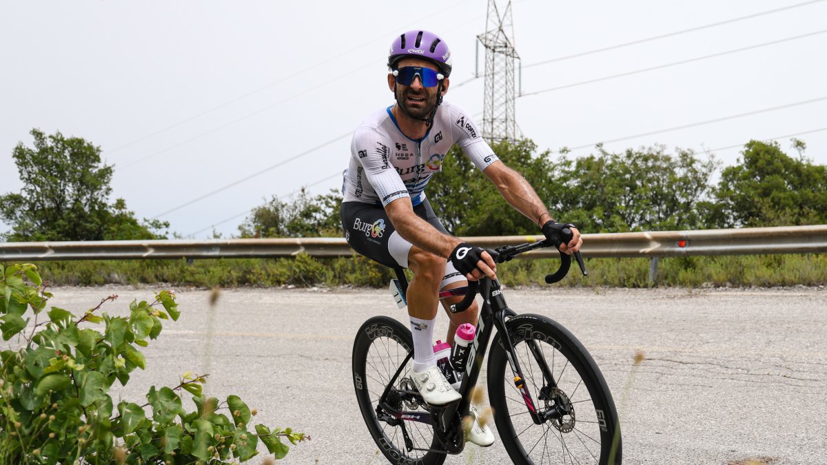 Georgios Bouglas, con el maillot de campeón de Grecia.