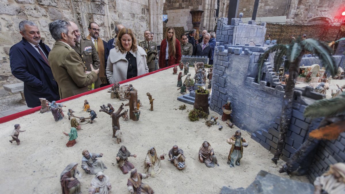 Inauguración del Belén del Ejército, en diciembre de 2023, en el Monasterio de San Juan.
