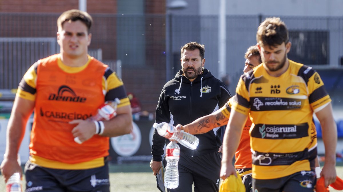 Imagen del partido entre el Recoletas Burgos Caja Rural y Santboiana.