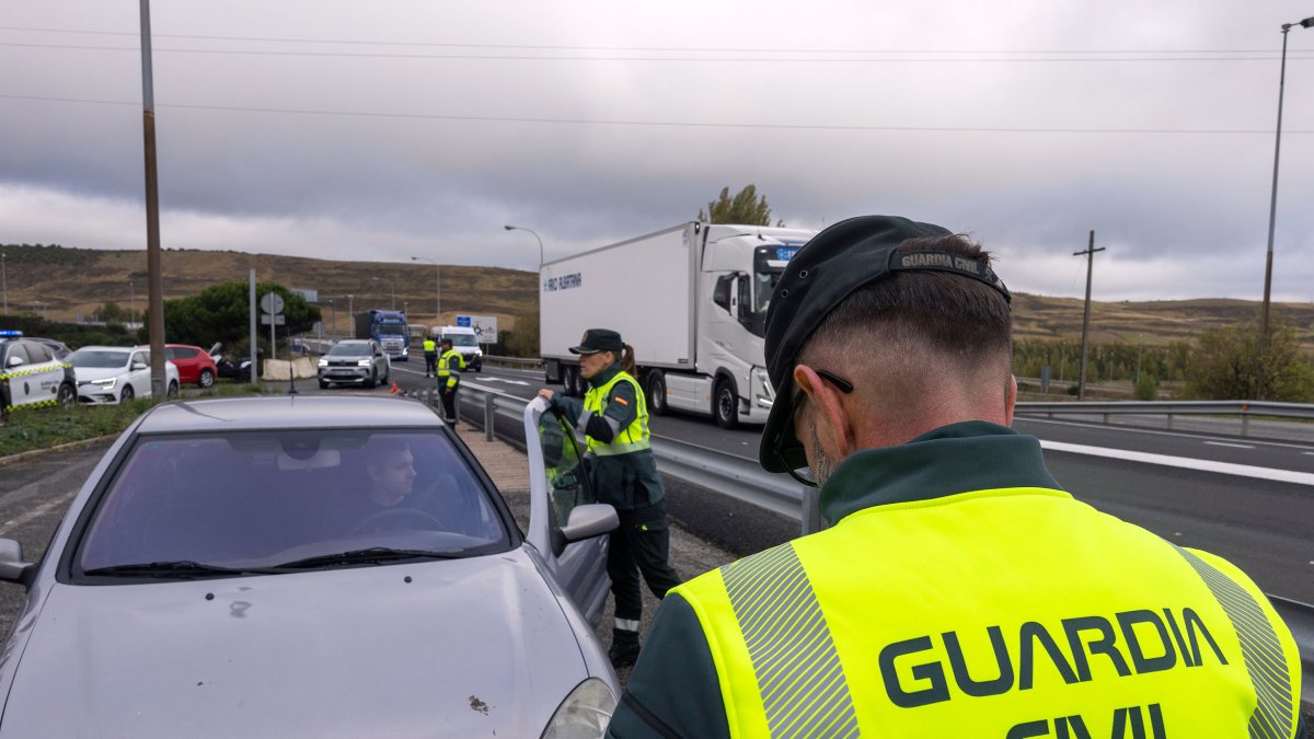 Imagen de un control de la Guardia Civil.