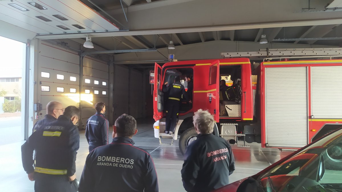 Por el momento han viajado tres bomberos voluntarios