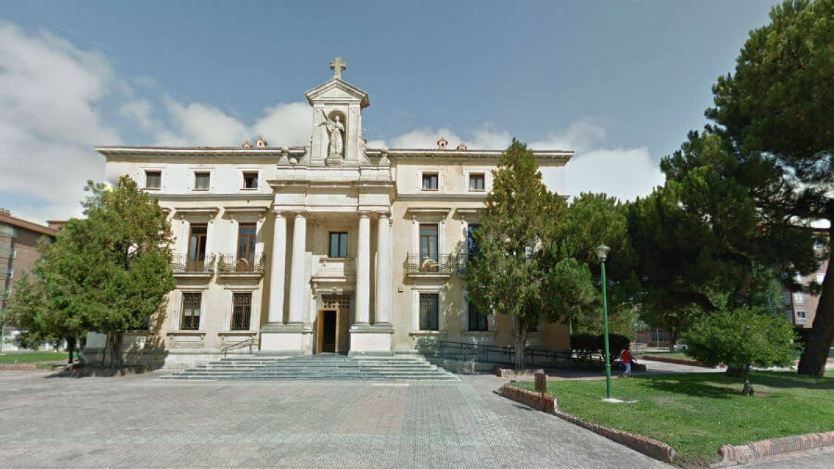 La iglesia de San José, en la calle San Pedro de Cardeña.