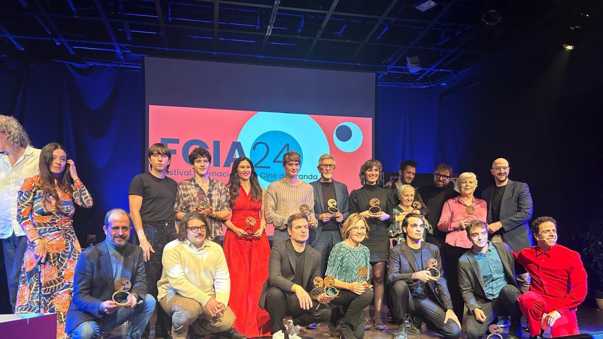 Imagen de los actores y directores premiados en la gala de la Semana del Cine en Aranda