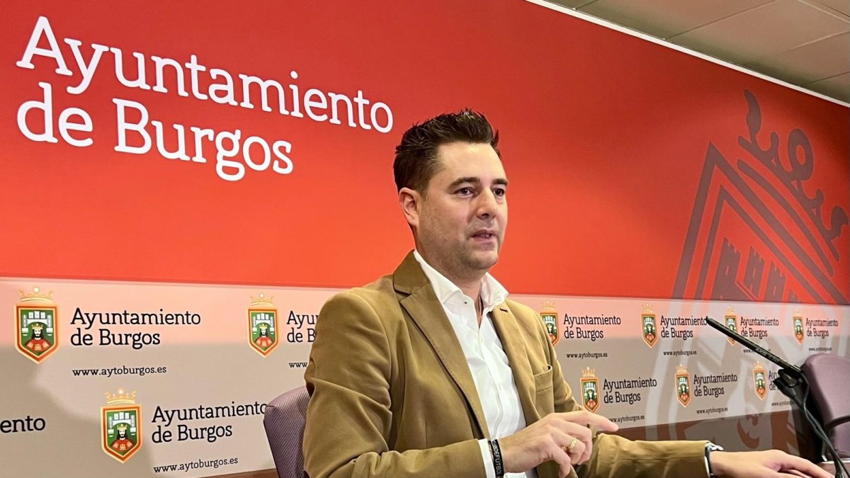 Daniel de la Rosa, portavoz del PSOE en el Ayuntamiento de Burgos.