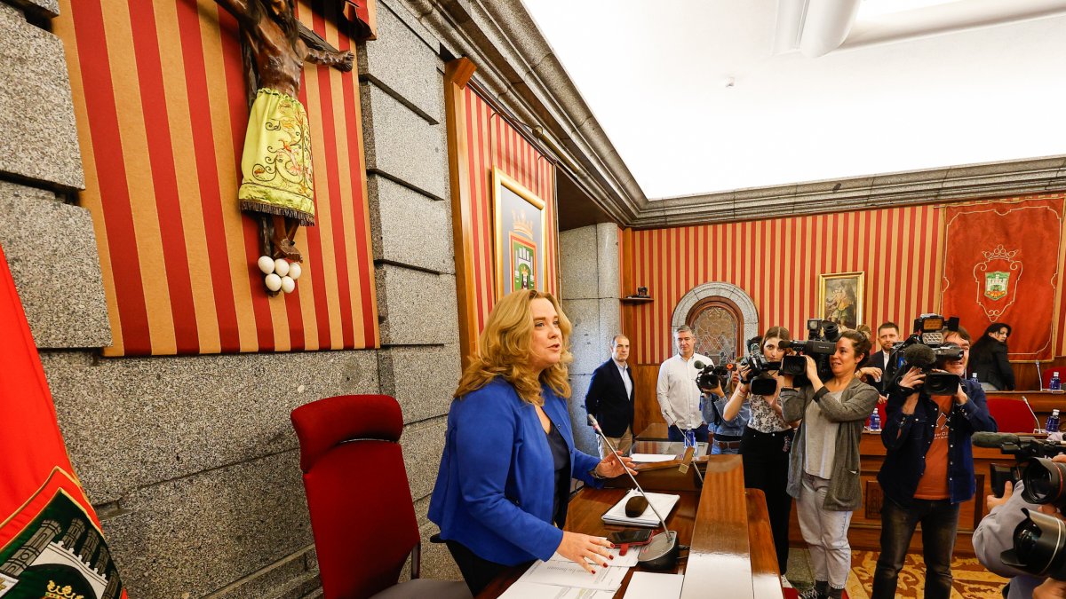 Un momento del inicio del Pleno de noviembre, con una atención mediática sin precedentes en este mandato municipal.