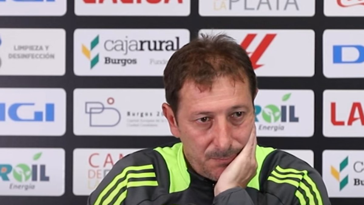 El entrenador del Burgos CF, Luis Miguel Ramis.