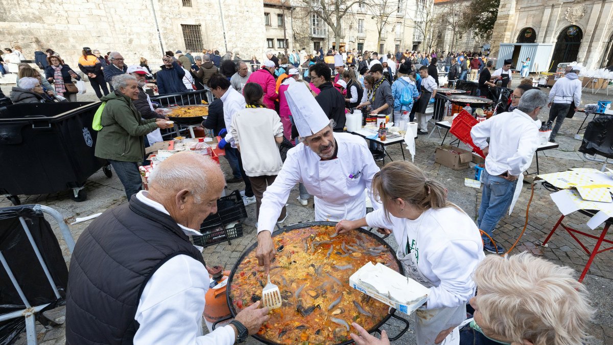 Paella solidaria desde Burgos para las víctimas de la DANA en Valencia.