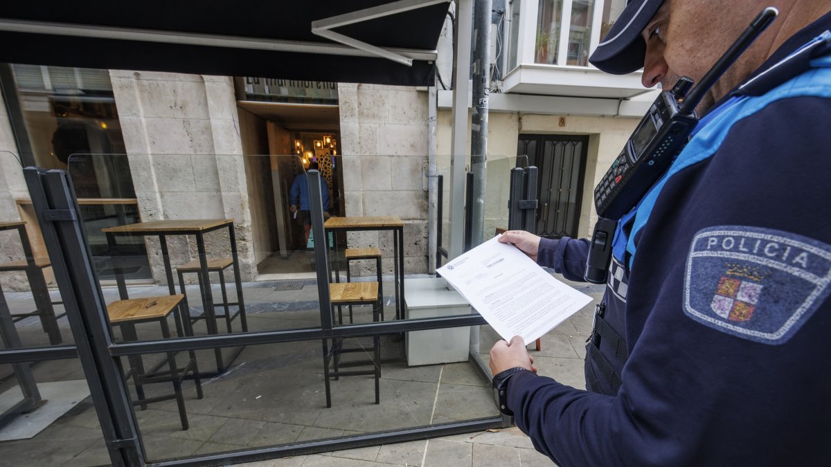 El operativo de control de terrazas de Policía Local arrancó en la última semana de noviembre.