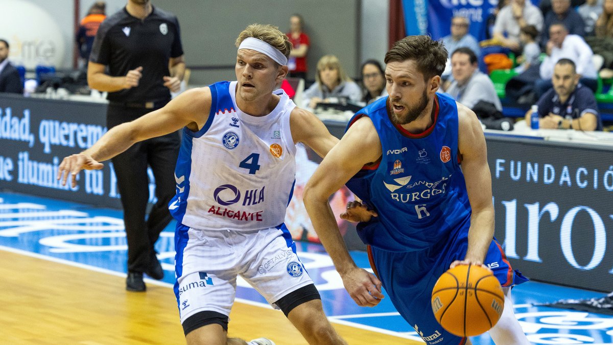 Gudmundsson, durante el partido contra Alicante.