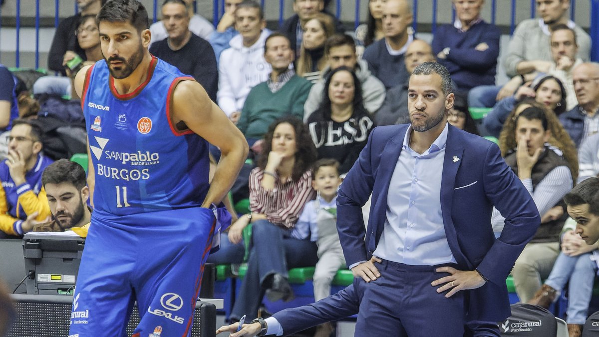 Dani Díez y Savignani, durante un partido, en una imagen de archivo.