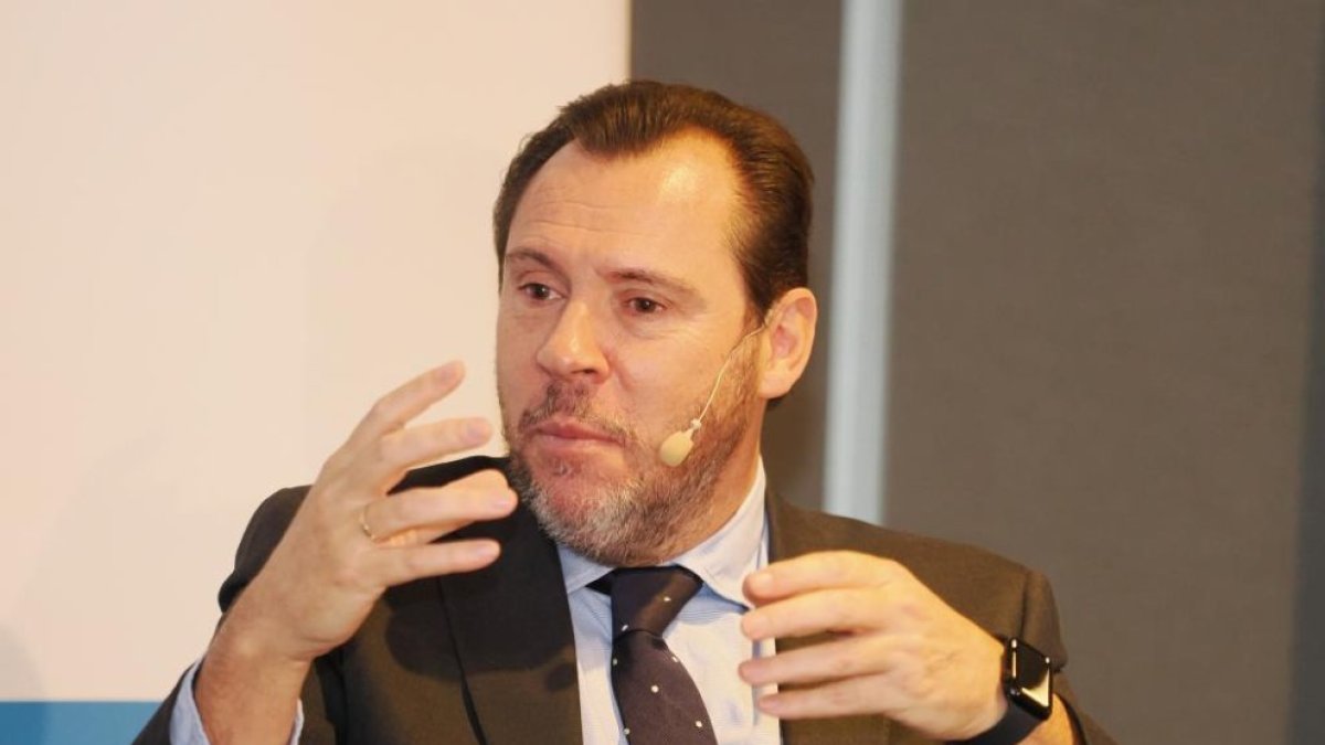 El ministro de Transportes y Movilidad Sostenible, Óscar Puente.