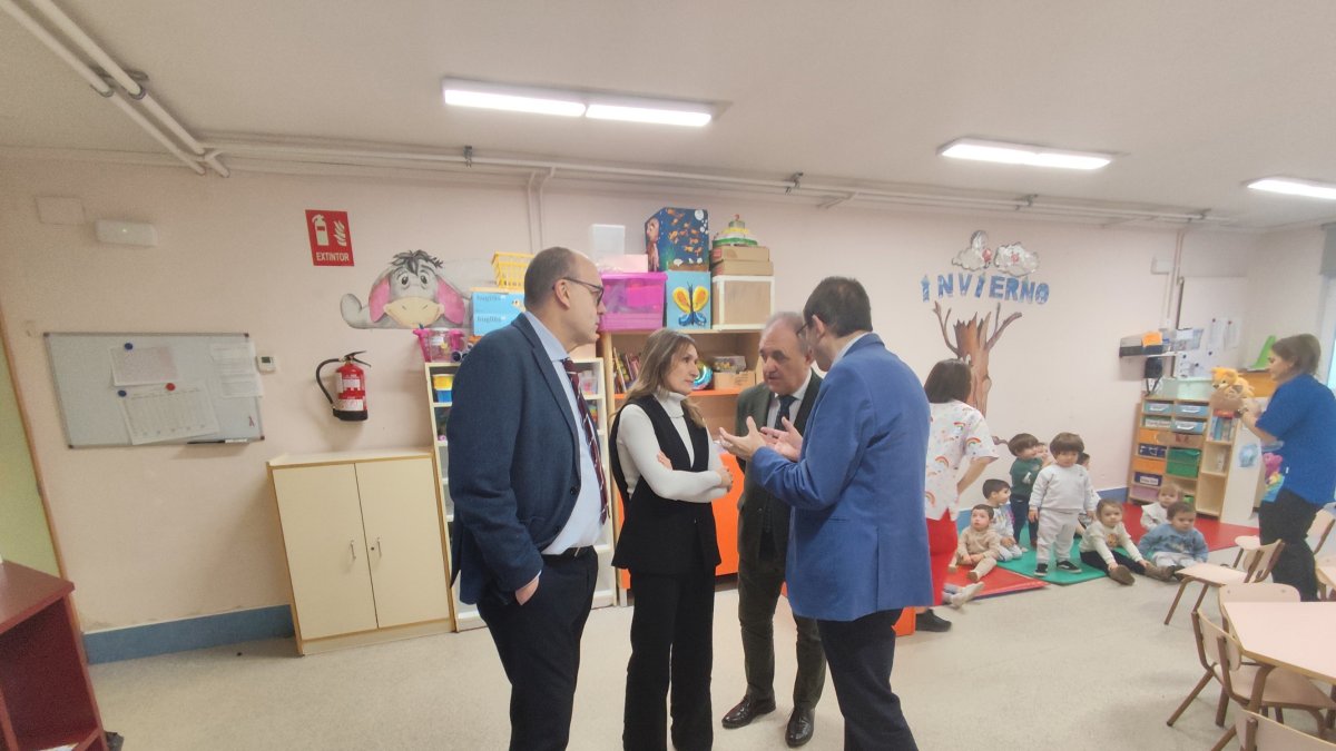 Lucas visita las obras de la escuela Infantil 'Miguel de Unamuno'.