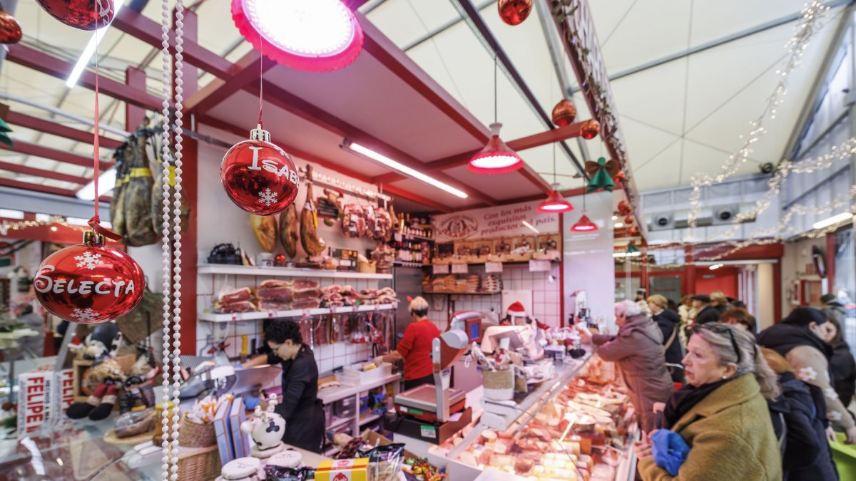 El Mercado Norte provisional en la víspera de Nochebuena.