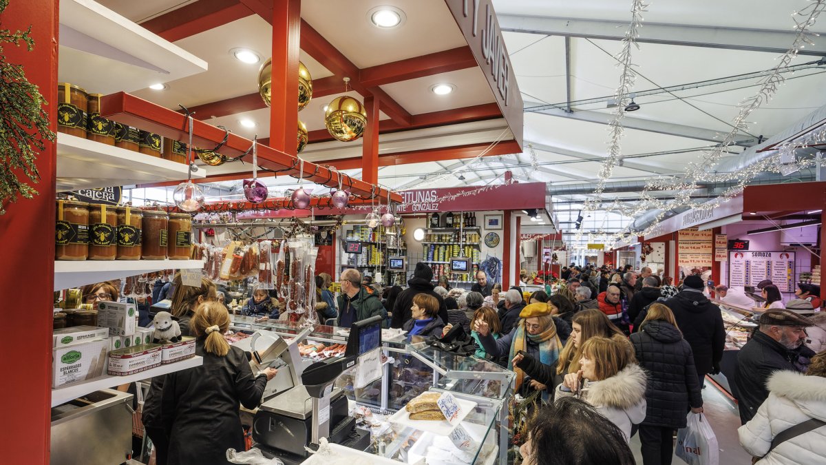 El Mercado Norte provisional en la víspera de Nochebuena.