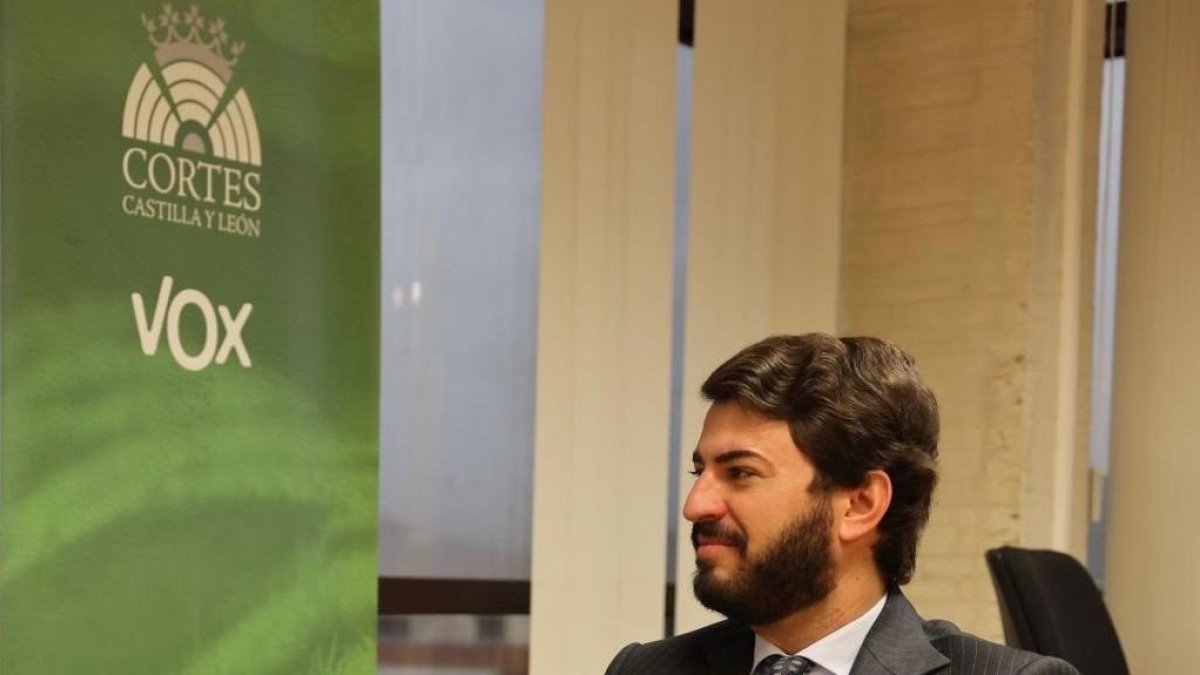 El portavoz de Vox en las Cortes, Juan García-Gallardo.