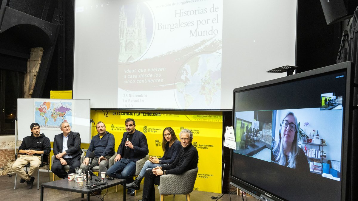 Imagen del encuentro celebrado ayer en La Estación.