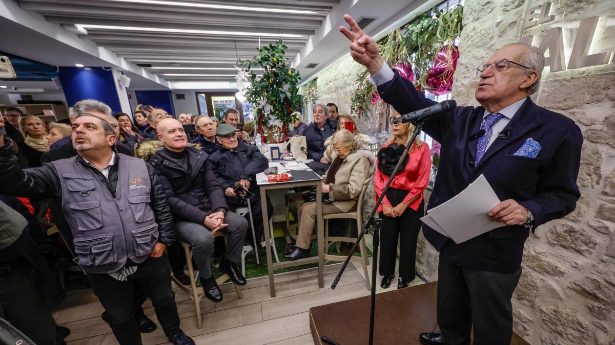 Miguel Ángel Salinas dirigue la Pascuala