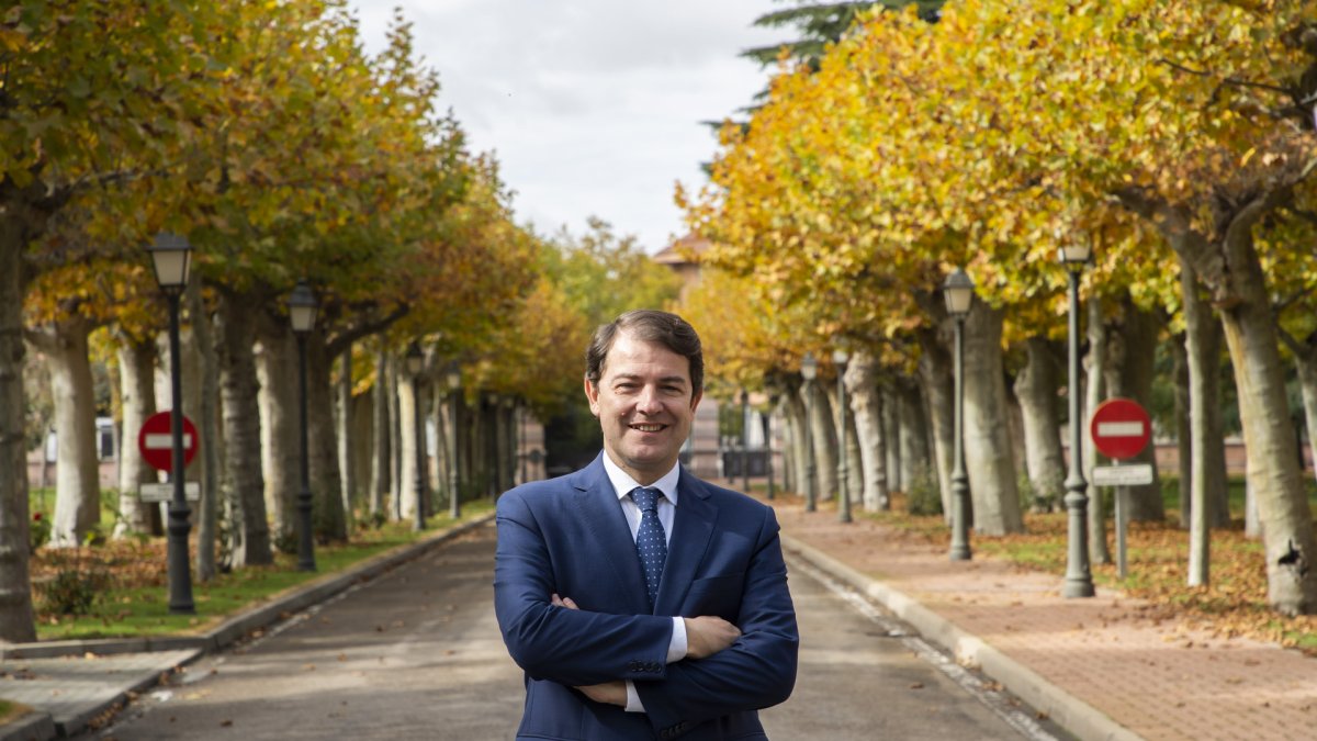 El presidente de la Junta Alfonso Fernández Mañueco, en la sede de Presidencia de Valladolid.