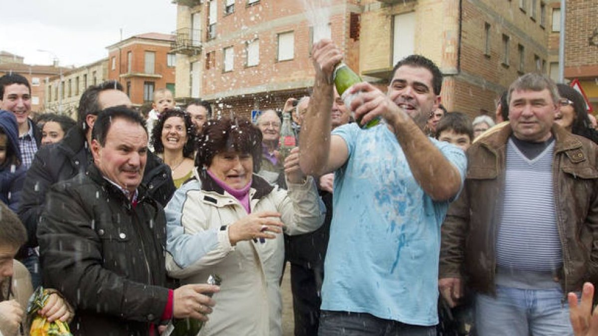 El sorteo del Niño reparte en Huerta de Rey, el pueblo de los nombres raros 78 millones del primer premio.