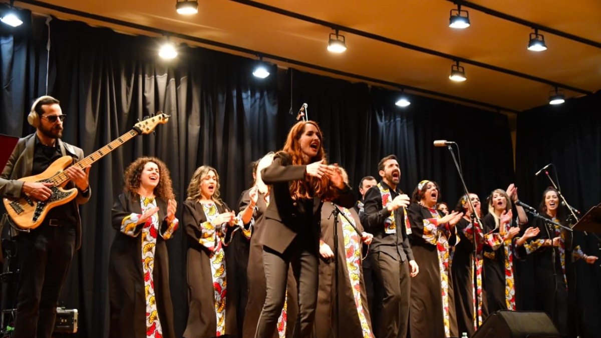 Actuación de The Magic Gospel en directo.