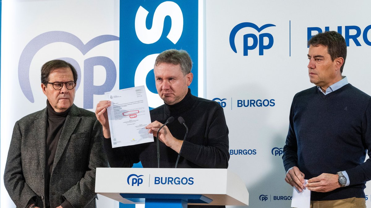 Los senadores del PP por Burgos Salvador de Foronda y Javier Lacalle y el diputado Ángel Ibáñez.